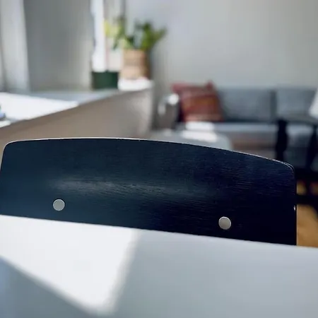 Central, Bright, And Spacious Retreat * Stavanger