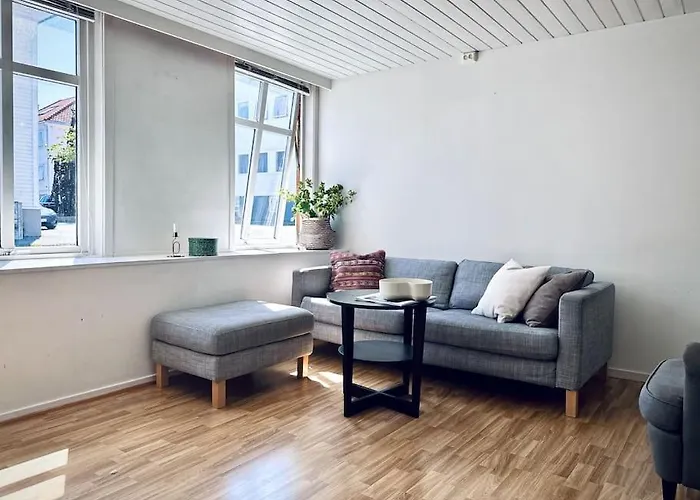 Lägenhet Central, Bright, And Spacious Retreat *